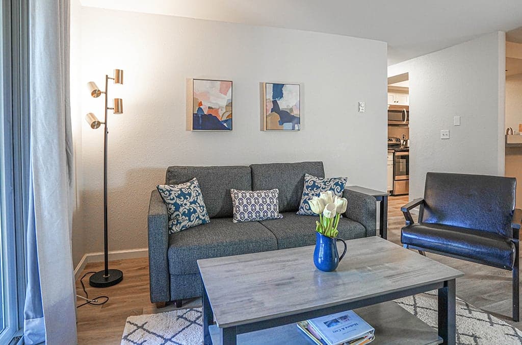 Enjoy the lovely, recently remodeled apartment where you will find everything you need to have the best experience imaginable