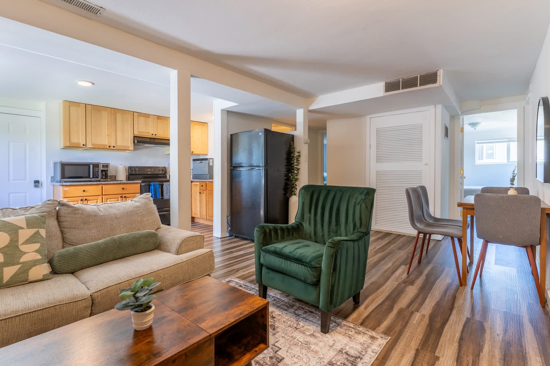 Bright and stylish, this cozy space features modern decor and a welcoming ambiance. Perfect for relaxation or gathering.